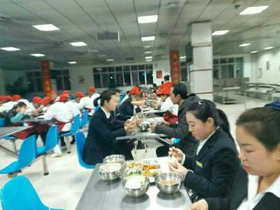 企業壯大不忘本 以幫帶扶展雄風——為餐飲企業提供專業管理服務的實踐探索